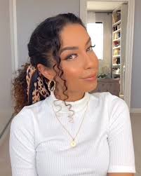 Different hairstyles look best with certain hair types, and it can be a challenge to find the one that's right for your curls. 25 Long Curly Hairstyles For 2021 Easy Curly Hair Tutorials