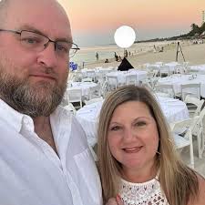 Can magic eraser be used in robot vacuum for algae cleanup?