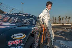 En la categoría nascar whelen late model se disputan 20 carreras durante el año, en pistas como south boston, caraway, southem national. Piloto Colombiano Correra En La Nascar El Espectador