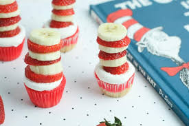 Quaintcake has uploaded 106 photos to flickr. Cat In The Hat Cupcakes