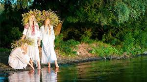 Троицкая родительская суббота в 2021 году приходится на 19 июня. Chto Nelzya Delat Na Troicu Zhenskie Voprosy