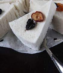 Korean White Steamed Rice Cakes Yum Of China Recipe Steamed Rice Cake Desserts Rice Cakes