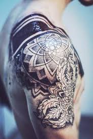 Upper Arm Maori Tattoo Motive Man Ideas Maori Tattoo Tattoo Designs Men Tattoos For Guys
