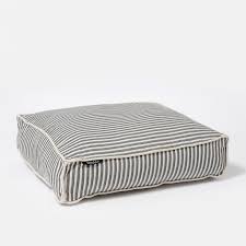 Black And White Striped Dog Bed Sweater Stripe Square Bed Waggo Cute Dog Beds Dog Bed Dog Bed Luxury