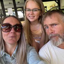 Hi, I'm getting married abroad in August and I'm looking for  recommendations for a hairdresser to do balayage, false lashes and nails  before I go away. Doesn't have to all be in