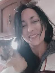 Angela Kennington's Instagram, Twitter & Facebook