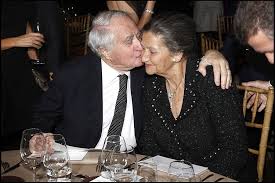 La famille a souhaité que les deux époux, mariés pendant 67 ans, reposent. Simone Veil Morte Il Y A 3 Ans Plus Proche D Antoine Veil Beaucoup Plus Que Le Mari De