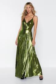 The Best Places To Buy Cheap Prom Dresses That Look Expensive Sparkly Dress Metallic Dress Dresses