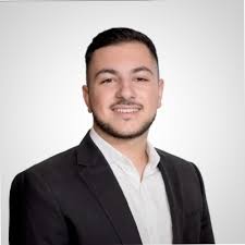 Stoked to have received the 2023 Provost's Commendation after achieving a  Weighted Average mark (WAM) of at least 85% across all subjects in the 3rd  year of my degree. Excited to continue