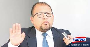 Arequipa: Empresa 'caserita' de Candia ganó licitación de paraderos