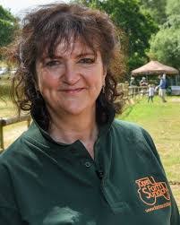 Caroline Drummond's Instagram, Twitter & Facebook