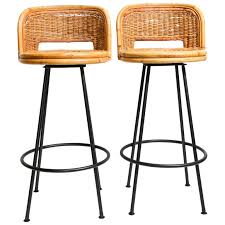 Bring easy, breezy elegance to the dining room or kitchen. Pair Of Vintage Swivel Woven Rattan Bar Stool 1960s For Sale At 1stdibs