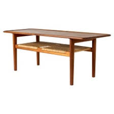 The ch011 coffee table was designed by hans j. Hans J Wegner Coffee And Cocktail Tables 67 For Sale At 1stdibs