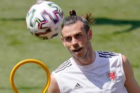 Gareth frank bale (born 16 july 1989) is a welsh professional footballer who plays as a winger for spanish club real madrid and the wales. W6ax2kpuryaulm