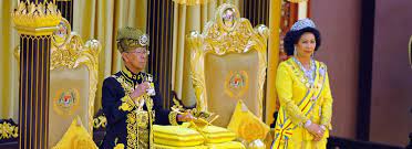 Sultan muhammad v of kelantan abdicated in january after just two years on the throne, a first in malaysian history. 9 Kings And Queens Of Malaysia Do You Know Them All Tallypress