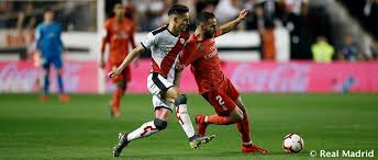 Eckball bastian schweinsteiger fussball bundesliga : 1 0 Real Madrid Verliert In Vallecas Real Madrid Cf