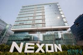 2014년 초부터 업계나 증권사 사이에 본사를 제주도로 옮긴다는 소문이 돌았는데, 정확히는 넥슨 본사를 제주도에 세울 때 세금 일부를 면세받은 적이 있어 무언가 보답을 해야 할 필요성이 있었다고 한다. ë¹„ì¦ˆí•œêµ­