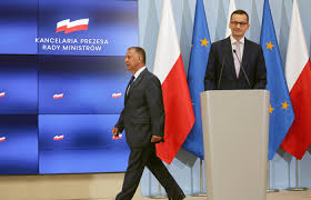 He briefly served in politics as the minister of finance for the first cabinet of mateusz morawiecki from 4 june to 30 august 2019. Kompromitujacy Taniec Pis Wokol Banasia Co Dalej
