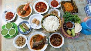 Hari ini mama akan berbagi resep masakan yang berasal dari sumatera selatan yaitu pindang meranjat. Rm Musi Rawas Makan Enak Pindang Ikan Legendaris Di Palembang Kumparan Com