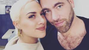 Maybe you would like to learn more about one of these? Maradvanyok Szarvas Alpok Toth Gabi Menyasszonyi Ruha Alhelalengineering Com