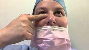 Prague Aesthetic Clinic Massage Der Augenlider Youtube