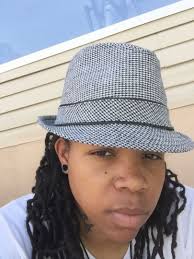 Sheena Hanley's Instagram, Twitter & Facebook