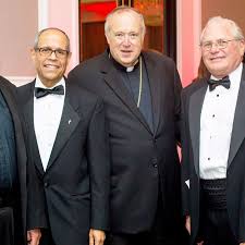 Rancho Bernardo man receives award for helping homeless kids