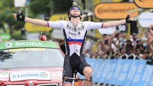 Le maillot jaune mathieu van der poel a bien résisté et a fait honneur à sa tunique. The Best Tour In Years Roglic On The Ropes Pogacar Struggles And Mohoric Triumphs Marca