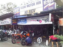 This store sells both used and new kapcai, big bikes and superbikes. Kedai Dyno Motor Kl
