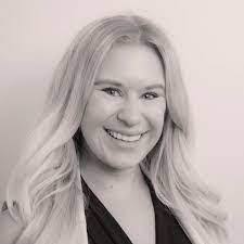 Kelsey Altman's Instagram, Twitter & Facebook