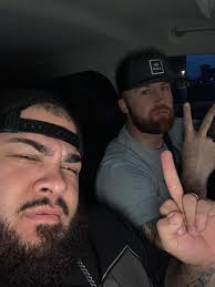 Happy 40th birthday to my homeboi Augie Martinez crazy I've known you dumb  ass for 16 years . Love ya brotha !!