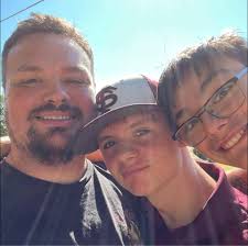 Are there any Friday the 13th tattoo or piercing specials in Springfield,  MO?