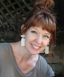 Gloria Fraser's Instagram, Twitter & Facebook