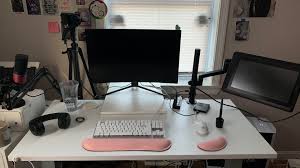 2.) the control box isn't sophisticated enough to recognize the issue, and the desk will continue to move up and down until there's too much friction within the. Not Sure If This Is The Right Place To Ask But I M In Need Of A Solution My Monitor Is Way Too Big For My Desk My Desk Is A Rising Desk