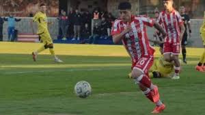 ¡Alerta Fútbol! ¿Dónde está Brian Fernández? Desaparece y Preocupa - Imagen principal del artículo