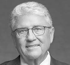 Carol Waldow's Instagram, Twitter & Facebook