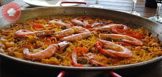 Fideua Valencienne De Fruits De Mer Et Son Aioli Recettes De Cuisine Espagnole Paella Recette Recette Catalane