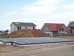 Bodenplatten gewährleisten den halt unterschiedlicher bauwerke. Mit Oder Ohne Keller Bauen Aktion Pro Eigenheim