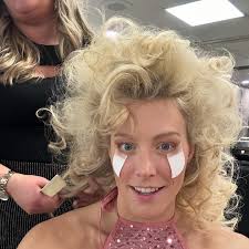 Need to take a moment to thank the ladies at Glam Trend Beauty Studio, LLC  for making my hair dreams come true last night—because if you scroll you'll  see what happened when