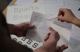 Hodině, kdy byl přímo z letenského stadionu připraven pro fanoušky přímý přenos. Sparta Uz Modernejsi Logo Potrebovala Rika Jeho Tvurce Do Vyvoje Nove Identity Zasahoval I Majitel Kretinsky Fotbal Lidovky Cz