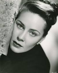 I think the biggest problem with the paradine case is the performance of italian actress alida valli as the accused murderer mrs. Pin By Pedro Daza On Cinema Classic Movie Stars Retro Beauty Classic Hollywood