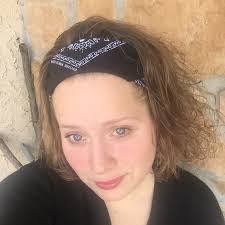 Carolyn Piccolo's Instagram, Twitter & Facebook