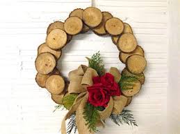 How To Make A Rustic Wood Slice Wreath Video Christmas Decorations Rustic Wood Wreath Christmas Wreaths
