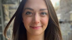 Lauren Johns's Instagram, Twitter & Facebook