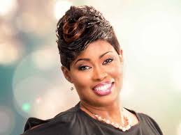 Short Hairstyle for Black Women with Highlights from Katina King