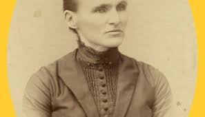 Barbara Klinger's Instagram, Twitter & Facebook