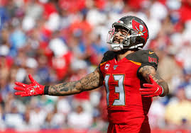 Evans was the only one of the top receiving trio of himself, chris godwin and antonio brown to not. Mike Evans Chris Godwin Give Buccaneers Best Duo In The League