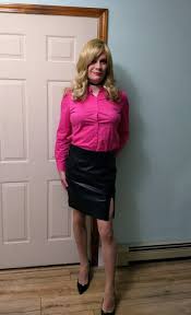Office Girl – Crossdresser Heaven