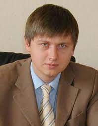 На кону — 500 000 грн, 200 000 грн та 100 000 грн. Romanchuk Anton Nikolaevich