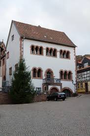 Doppelhaushälfte kaufen in gelnhausen, 744 m² grundstück, 113 m² wohnfläche, 5 zimmer nur elk zeigt ca550 hausangebote mit aktuellen. Category Romanisches Haus Gelnhausen Wikimedia Commons